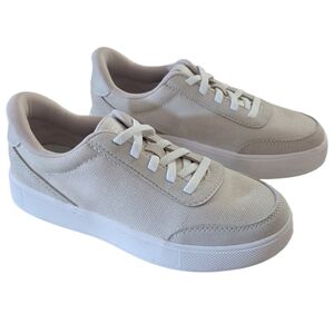 Kizik Kids Prague Canvas Sneakers Bone Beige Slip On Size 2Y Great Condition